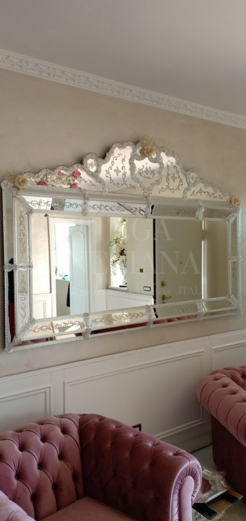 Specchio veneziano modello SP1041 prodotto nella fornace di Venezia da Bottega Veneziana